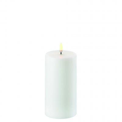 Uyuni Led Pillar Candle Nordic White 10,1 x 15,2 cm